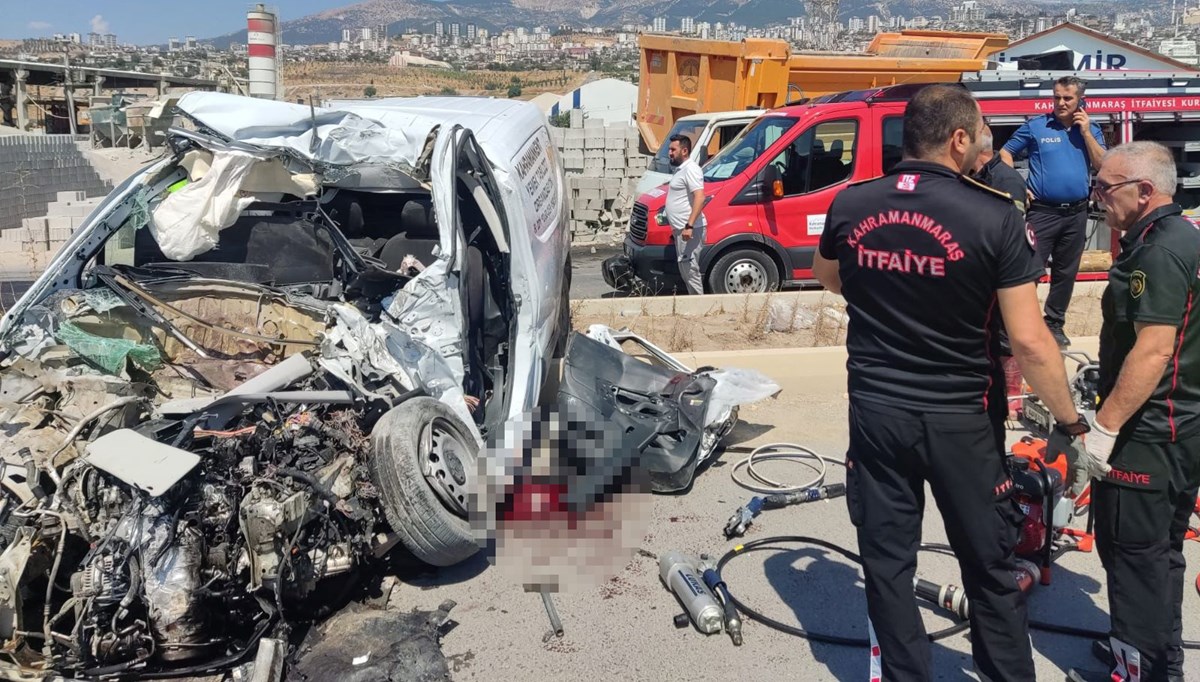 Kahramanmaraş’ta feci kaza: Hurda yığınına dönen aracın sürücüsü öldü Kahramanmaraş’ta feci kaza: Hurda yığınına dönen aracın sürücüsü öldü