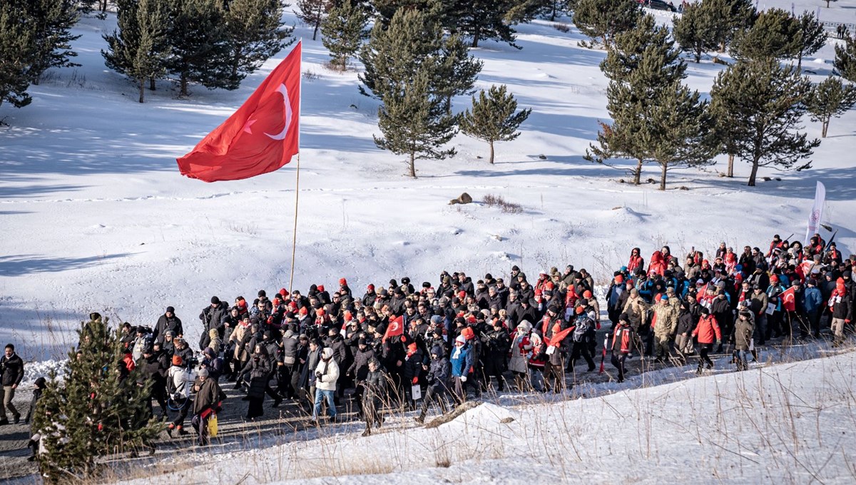 Sarıkamış şehitlerini anma yürüyüşü