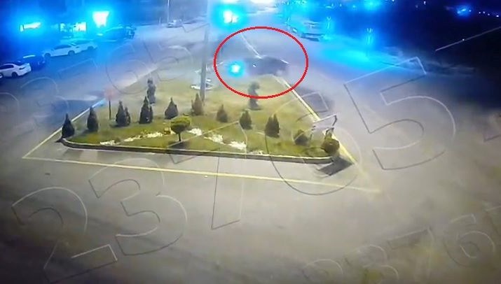 Refüjden karşı yöne geçen sürücüye para cezası