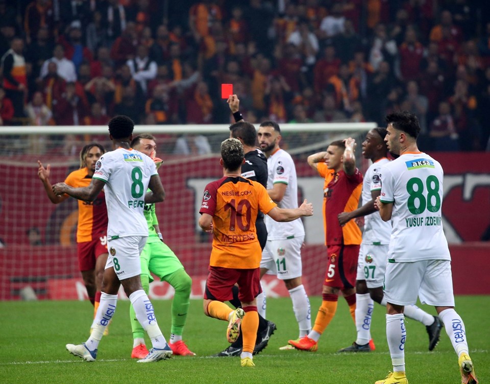 Galatasaray uzatmalarda yıkıldı - 4
