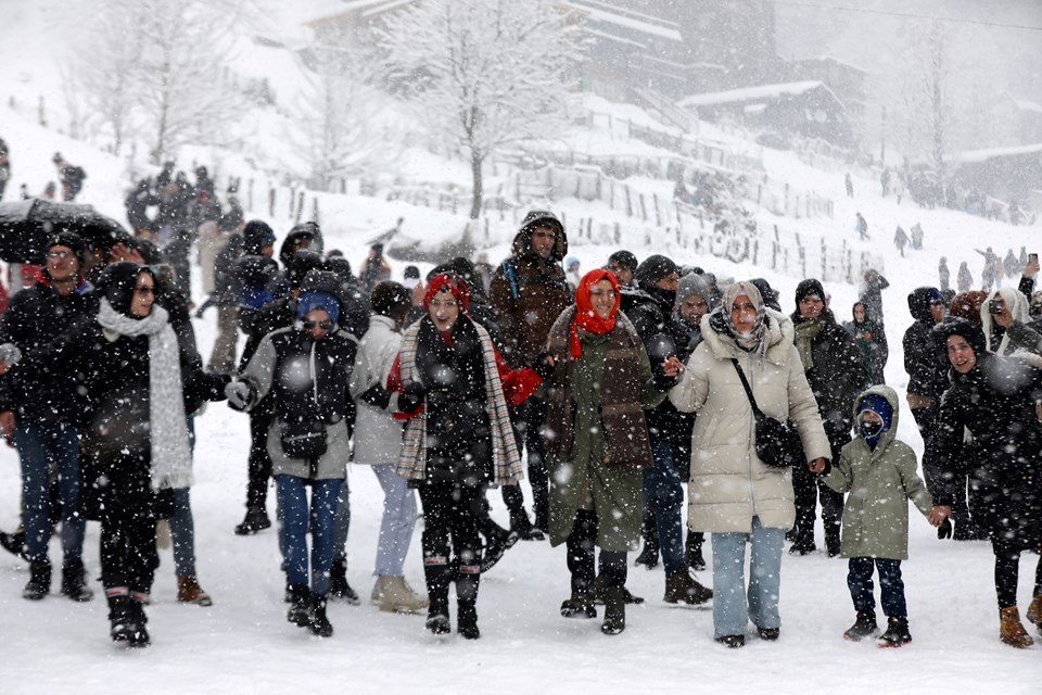 Ayder Kar Festivali horonlarla başladı - 1