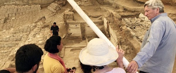 John Bailey ve eşi Çatalhöyük'ü gezdi