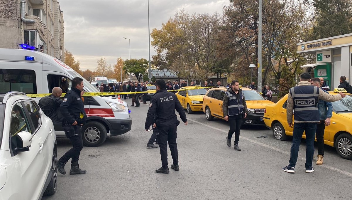 Tartışma sırasında başkasına ateş etti, babası ve kardeşini vurdu