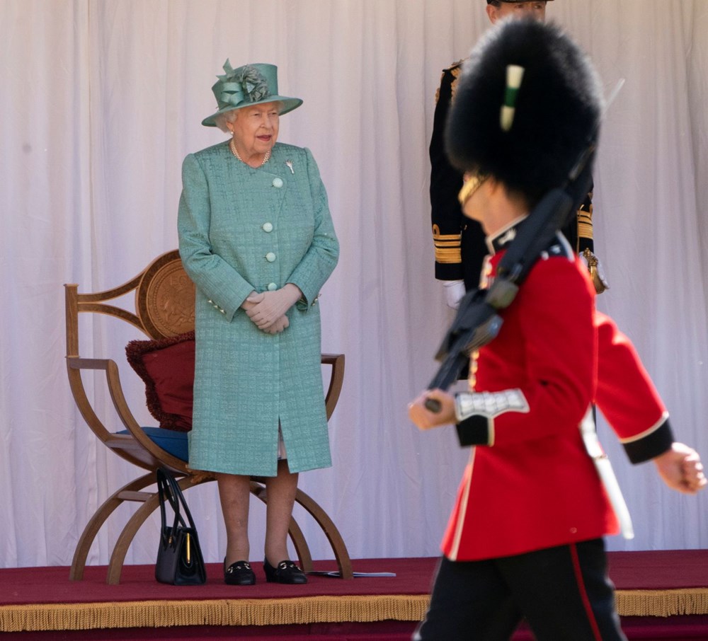 Kraliçe Elizabeth'e corona
etkili kısıtlı doğum günü kutlaması (Kraliyet tarihinde bir ilk) - 3
