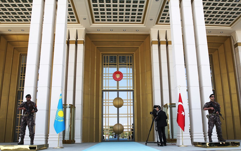 Nazarbayev'den FETÖ okulları açıklaması - 4