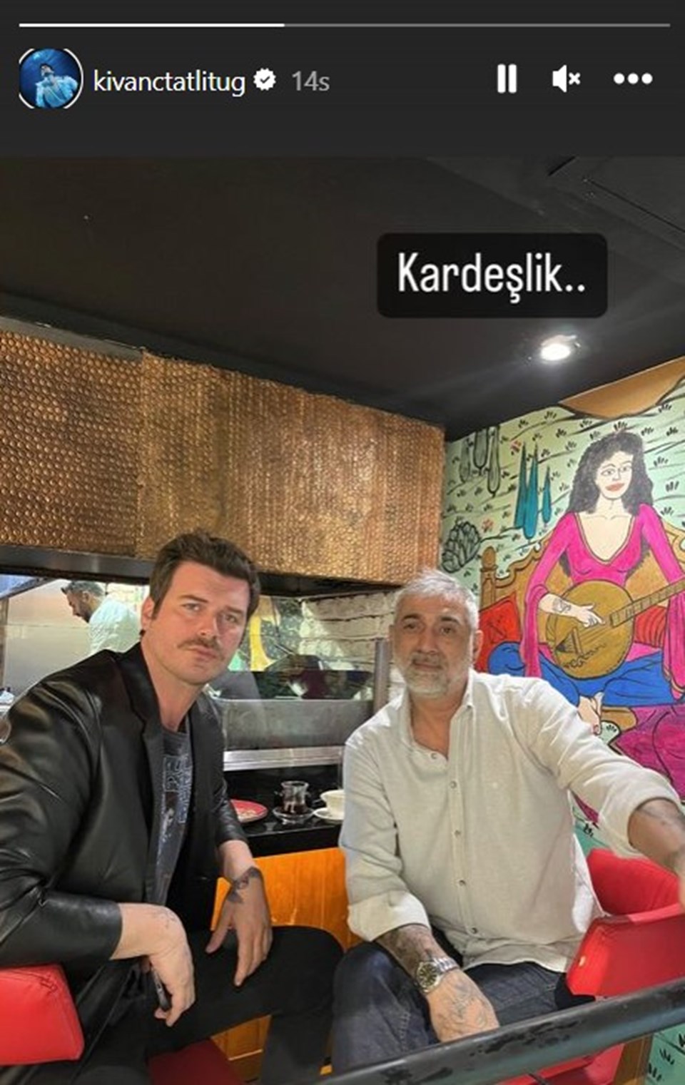 Kıvanç Tatlıtuğ ağabeyiyle fotoğrafını paylaştı - 1