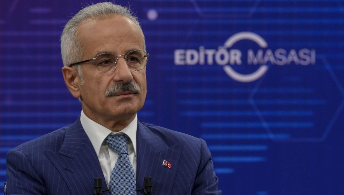 Bakan Uraloğlu: Çağrı cihazları özelinde Türkiye'de risk bulunmuyor Bakan Uraloğlu: Çağrı cihazları özelinde Türkiye'de risk bulunmuyor
