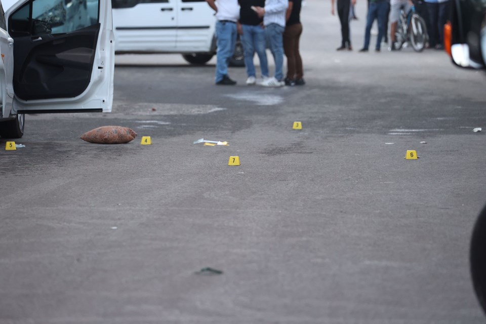 Diyarbakır’da husumetli aileler arasında silahlı kavga: 3 ölü, 1 yaralı - 1