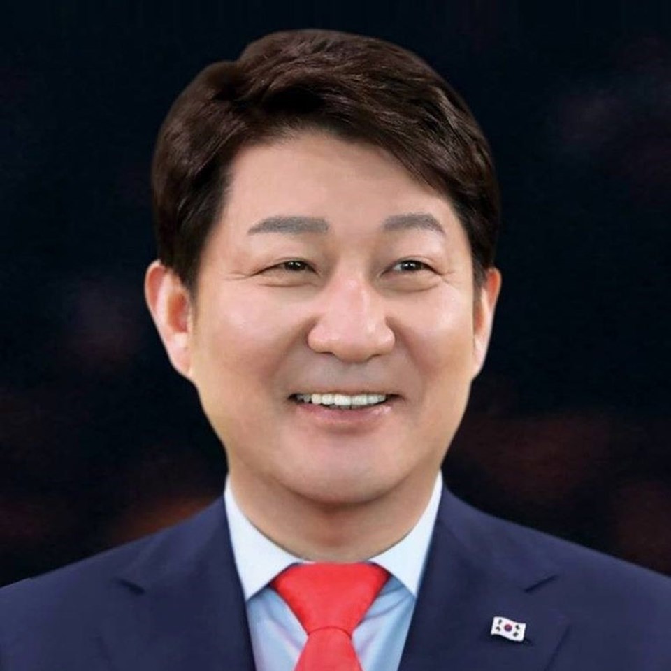 Güney Kore’de Belediye Başkanı’na sahte aşı dolandırıcılığı: İhmali için özür diledi - 1