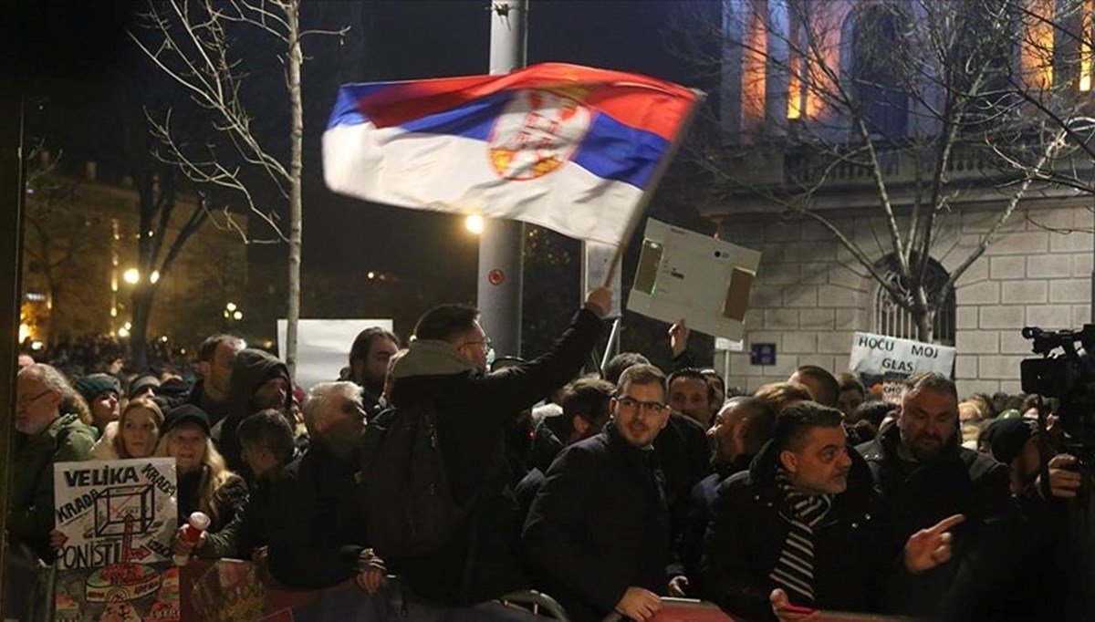 Sırbistan'ın başkenti Belgrad'da yerel seçimler tekrarlanacak Sırbistan'ın başkenti Belgrad'da yerel seçimler tekrarlanacak