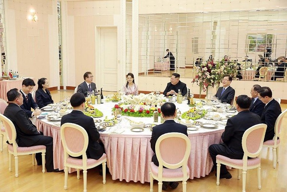 Kim'den Güney Kore'ye zeytin dalı - 1