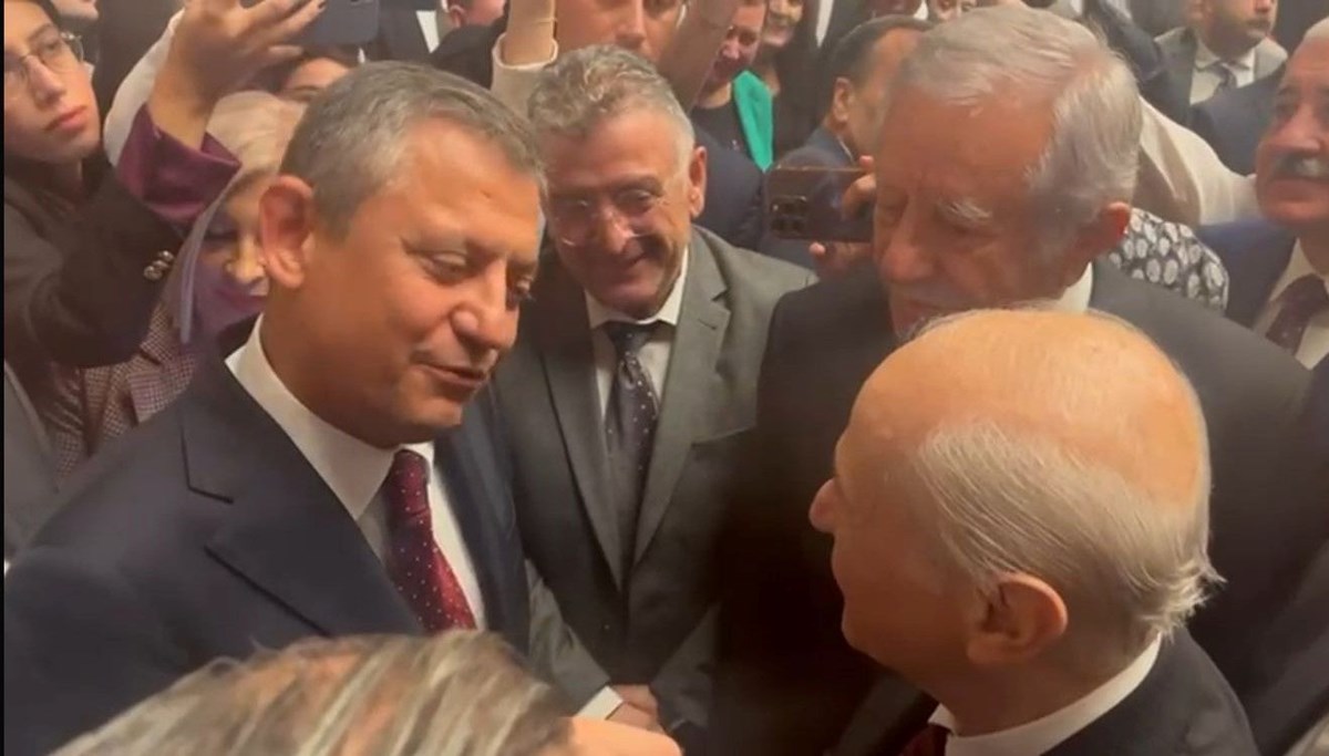 Bahçeli'den Özgür Özel'e: Birbirimizi kırmıyoruz inşallah Bahçeli'den Özgür Özel'e: Birbirimizi kırmıyoruz inşallah