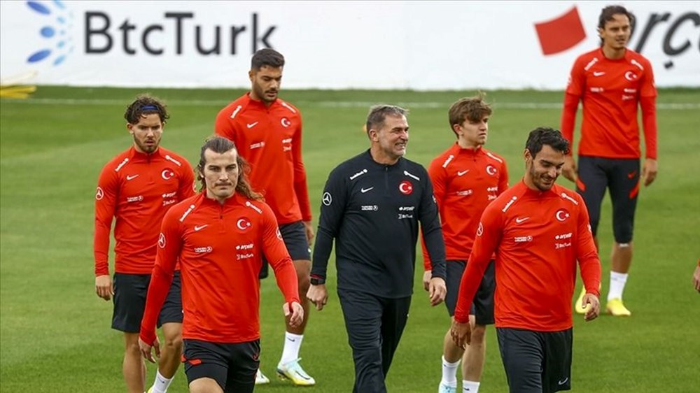 Milli maç (Ermenistan Türkiye maçı) saat kaçta, hangi kanalda yayınlanacak? İşte Türkiye'nin ilk 11'leri - 5