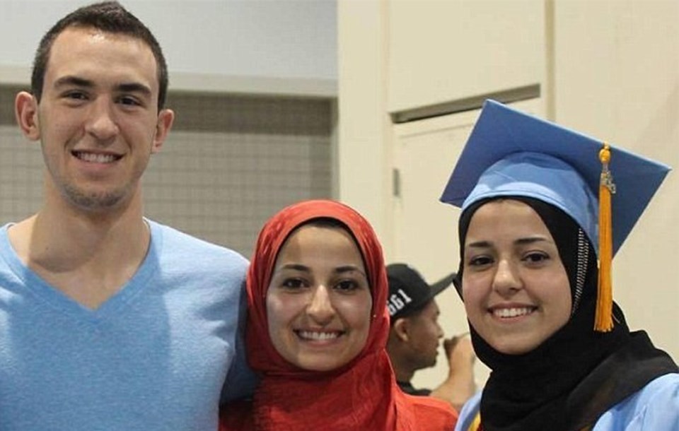 ABD 3 Müslüman genç cinayetinin nedenini tartışıyor - 1