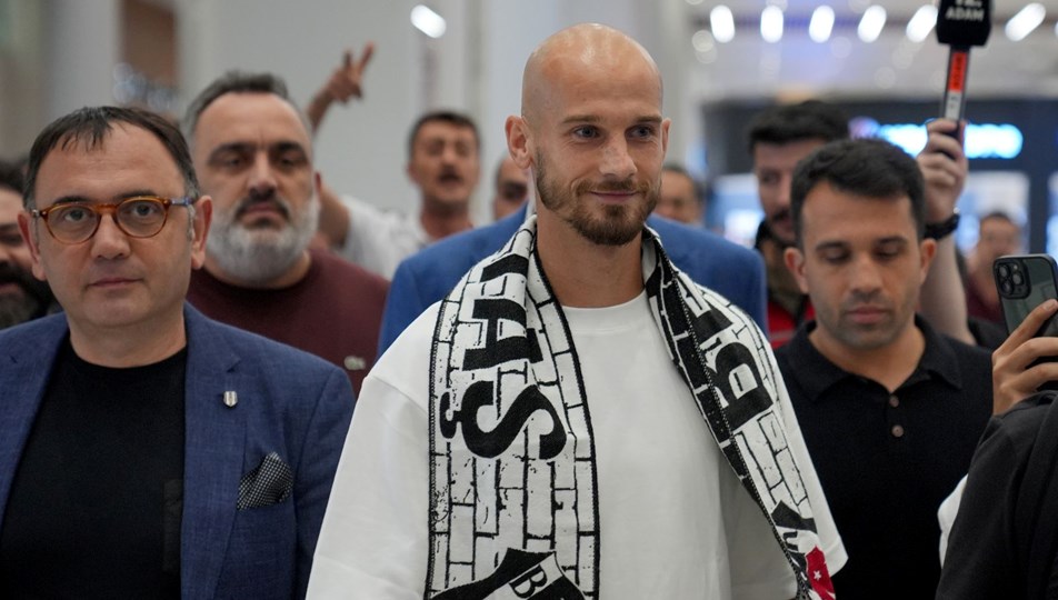 Beşiktaş'ın yeni transferi Cerny İstanbul'da: Burada olmayı sabırla bekledim