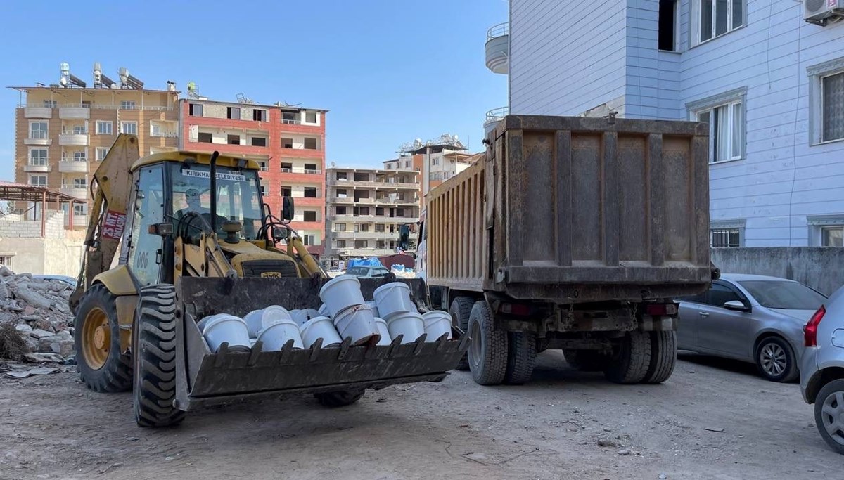 Tonlarca salça imha edildi