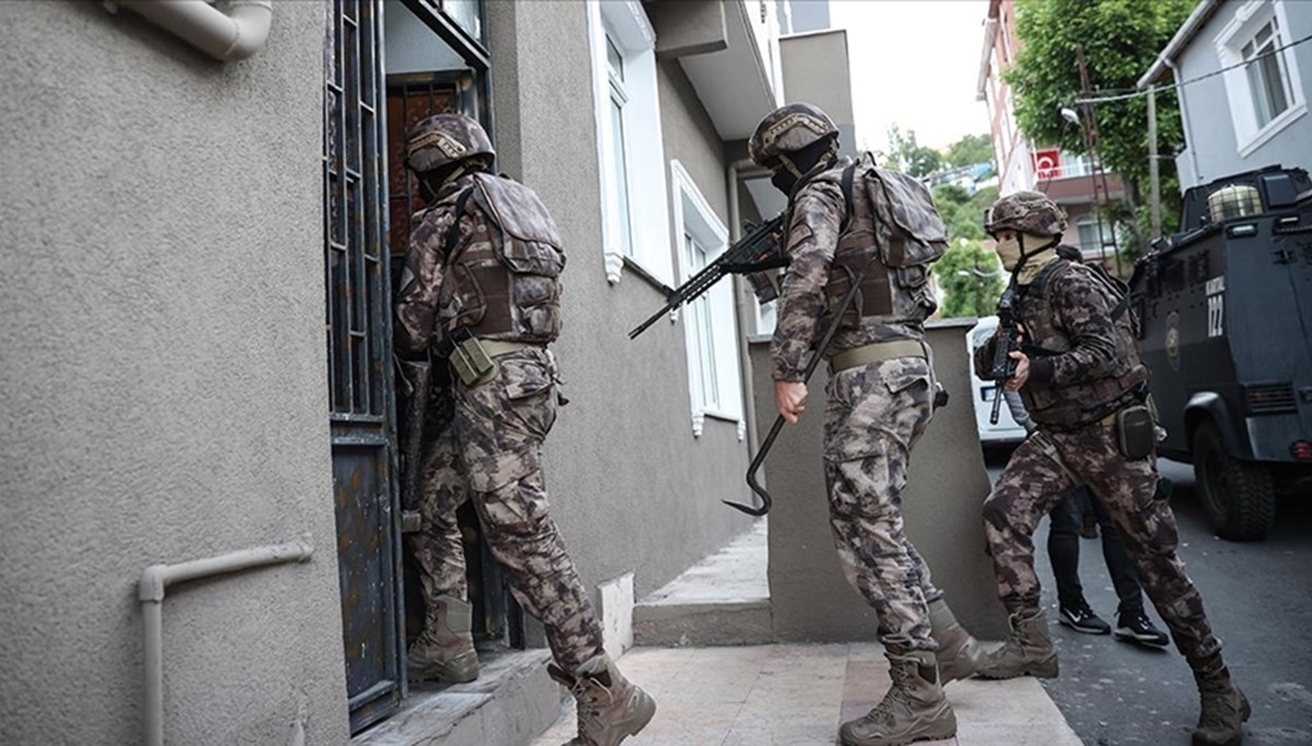 Organize suç örgütlerine Kuyu operasyonu: 95 şüpheli yakalandı Organize suç örgütlerine Kuyu operasyonu: 95 şüpheli yakalandı