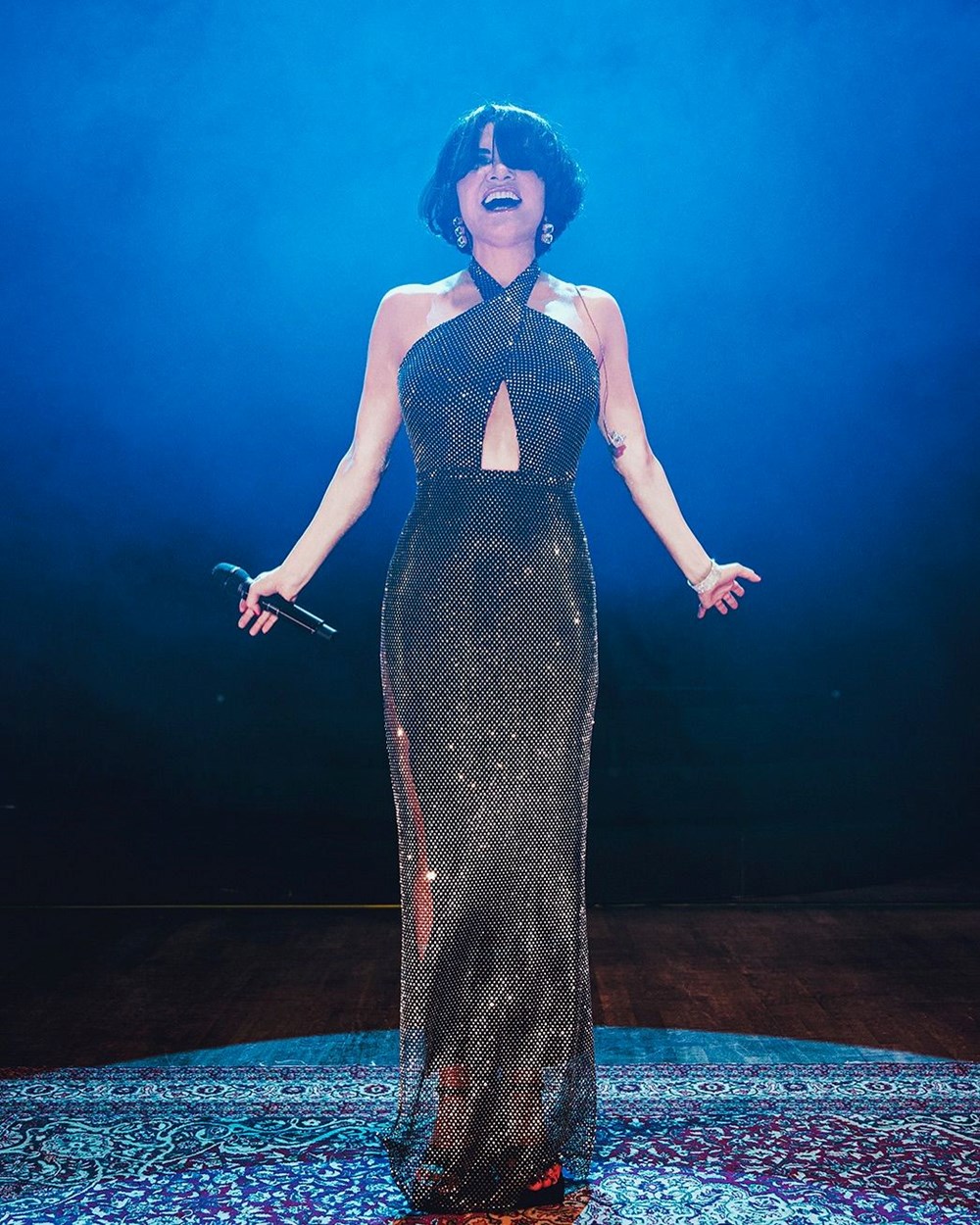 Su Burcu Yazgı Coşkun'dan nostaljik kare (Ünlülerin çocukluk ve gençlik halleri) - 22