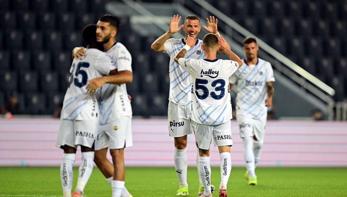 Lugano - Fenerbahçe (Canlı anlatım) Lugano - Fenerbahçe (Canlı anlatım)