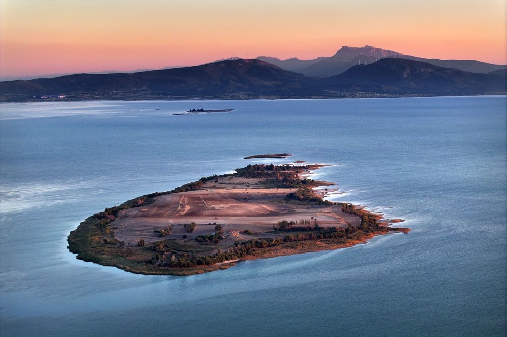 Konya'da 165 milyon TL'ye satılık ada - 2