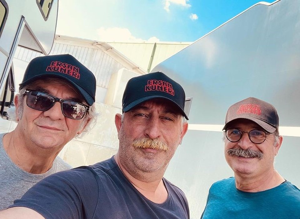 Cem Yılmaz dolandırıcılara karşı takipçilerini uyardı - Magazin Haberleri 5 8NmpEKkUJk kPVzCewf2wQ