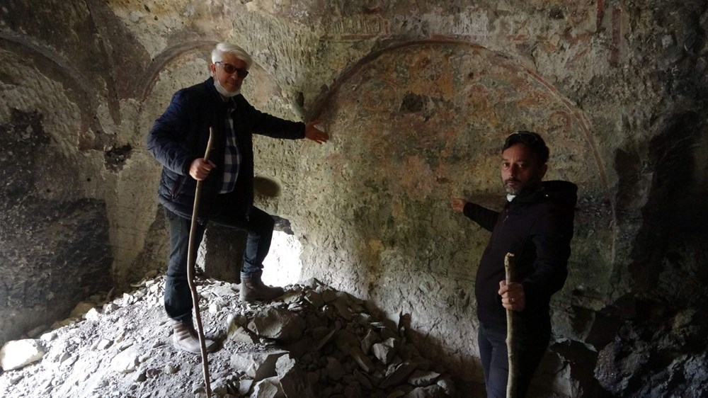 Kayalar oyularak yapılan Pedromida Kilisesi definecilerin hedefi haline geldi - 4
