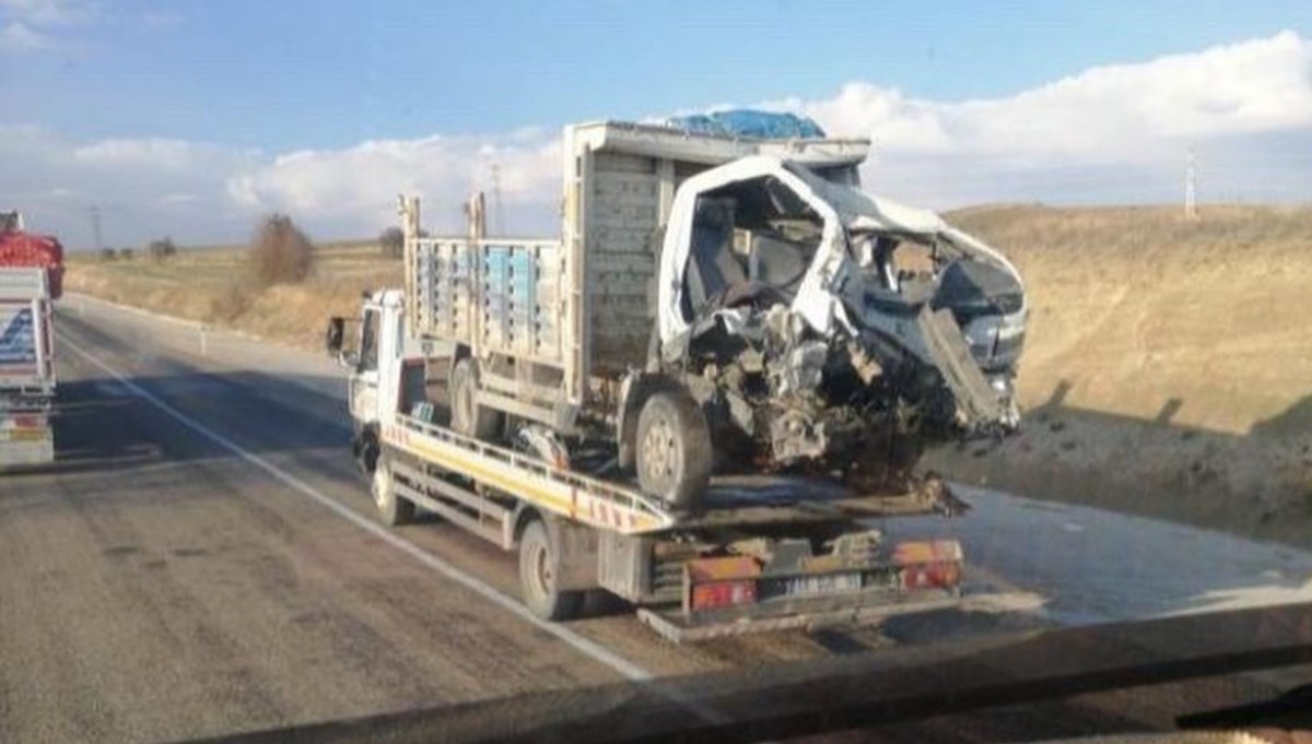 Ankara'da feci kaza: 2 ölü, 2 yaralı