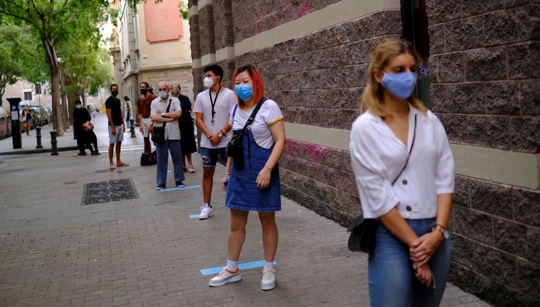 Corona virüste günlük vaka rekoru kırıldı
