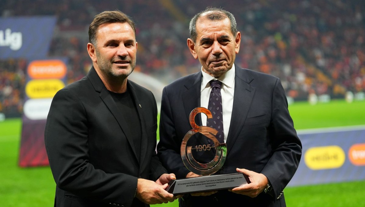 Okan Buruk'a 100. galibiyet plaketi