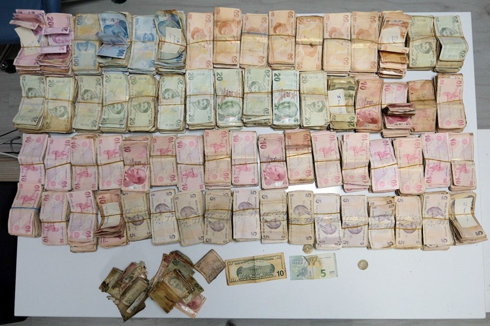 Dilencinin Serveti Zabıtayı Şaşırttı: 164 Bin Lira! 73 8Qhyc2CH9kq4lhljfD63qA