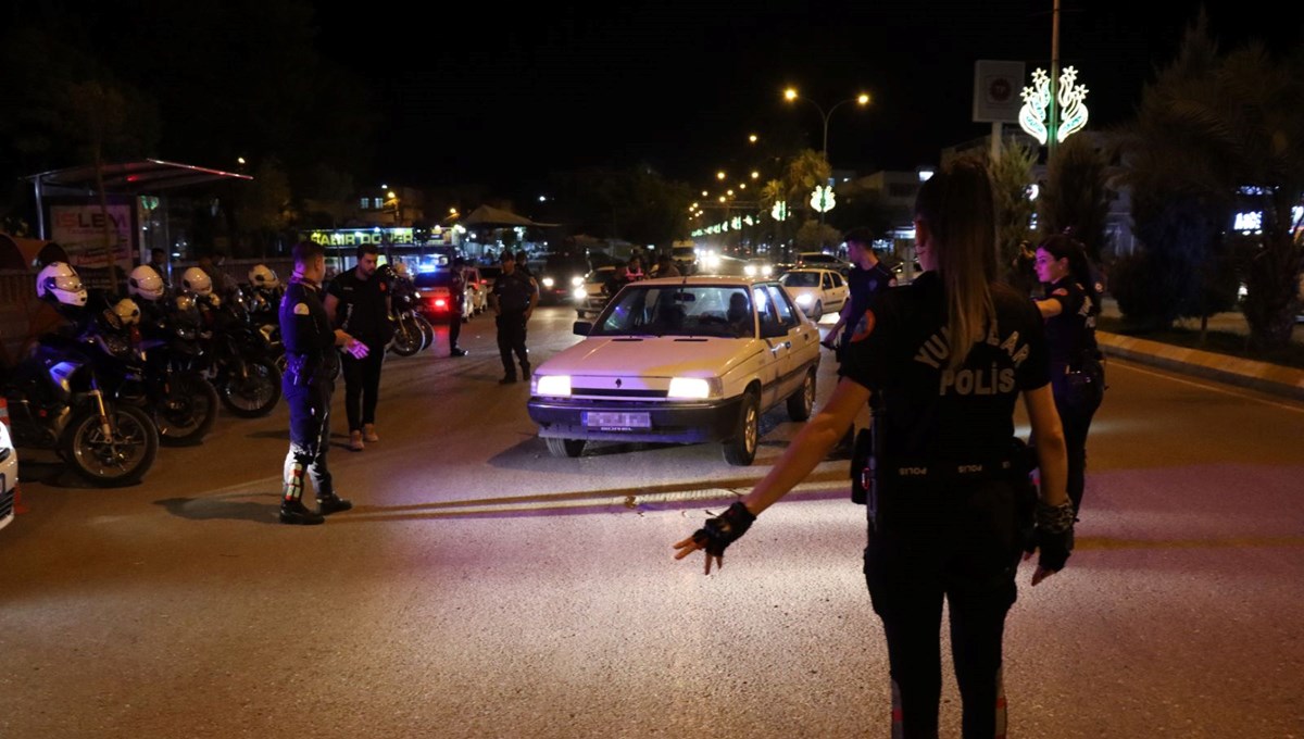 Şanlıurfa'da şok uygulamalarda aranan 12 şüpheli yakalandı