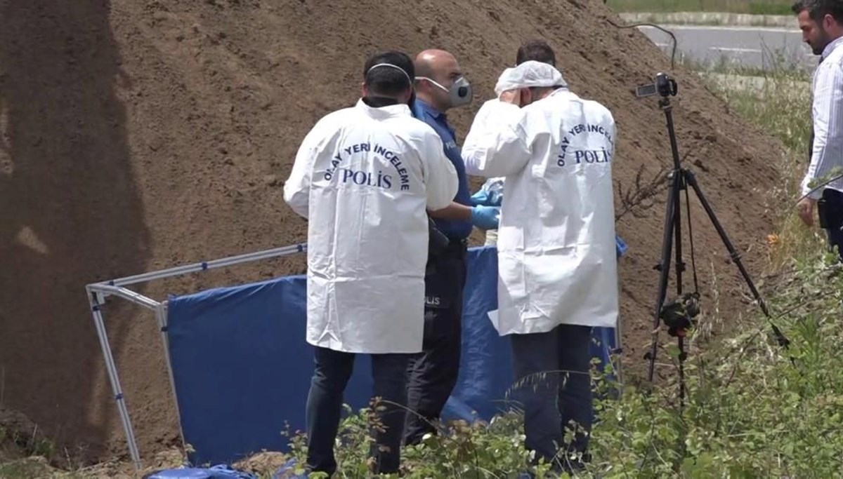 Elleri ve ayakları bağlı ceset kime ait? Temel kazısında bulunan ceset olayında yeni ayrıntılar Elleri ve ayakları bağlı ceset kime ait? Temel kazısında bulunan ceset olayında yeni ayrıntılar