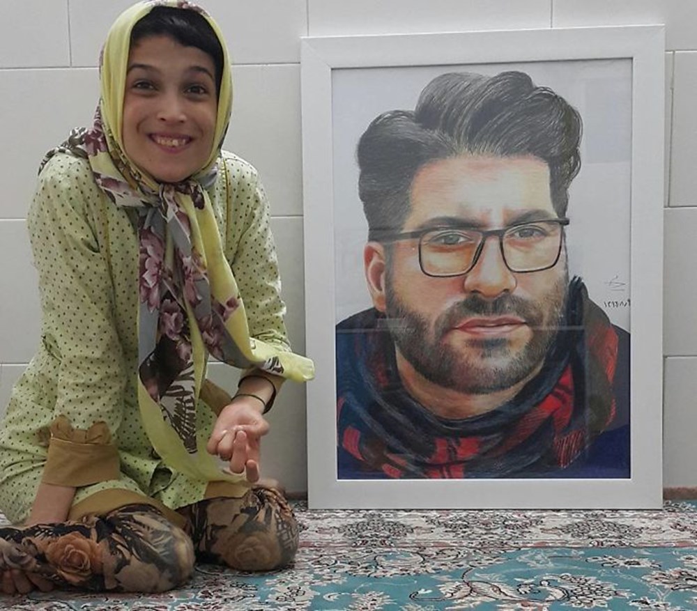 Iranian disabled painter draws pictures with his feet - 27