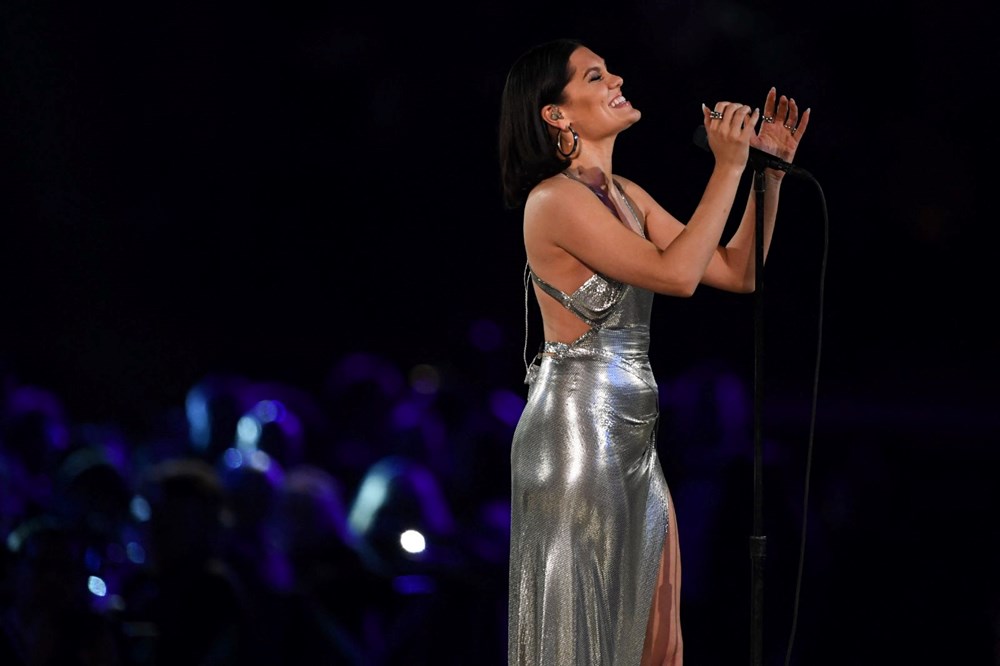 İngiliz şarkıcı Jessie J kansere yakalandı - 3