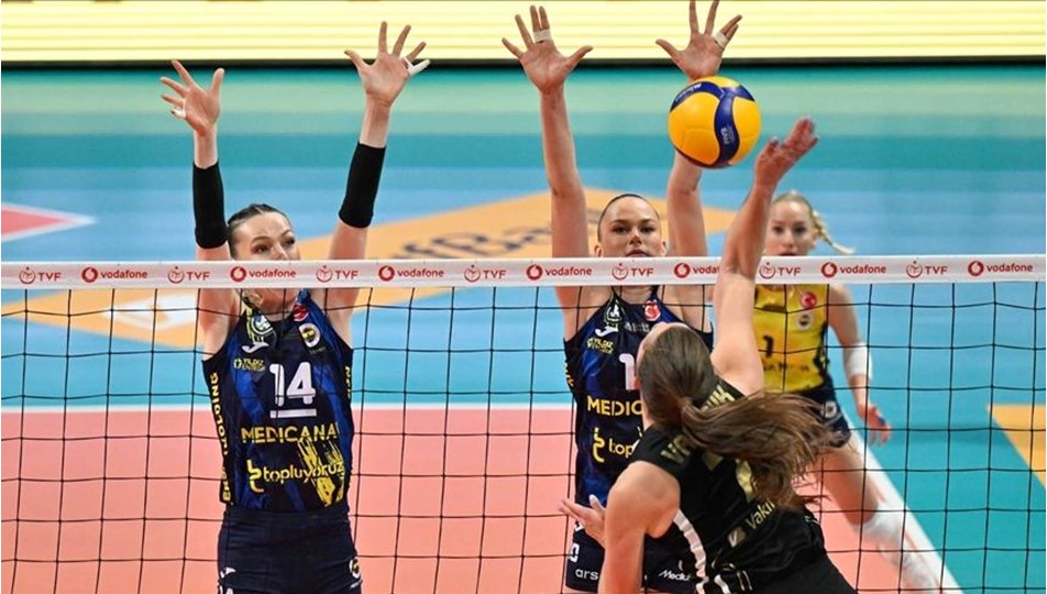 VakıfBank, Fenerbahçe'yi yenerse şampiyon olacak