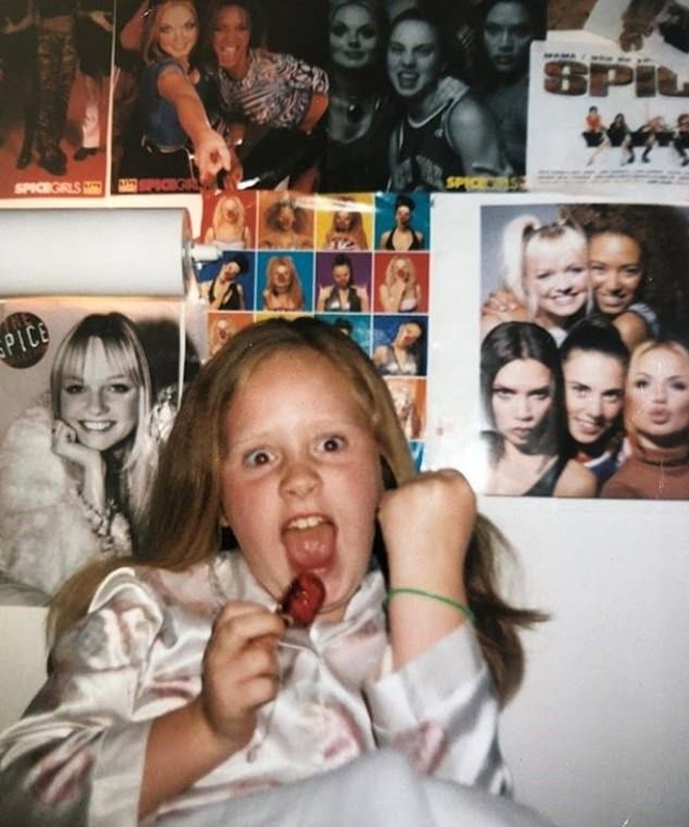 Cenk Eren'den Ajda Pekkan paylaşımı: Ben yaşlandım o hala genç (Ünlülerin çocukluk ve gençlik halleri) - 468