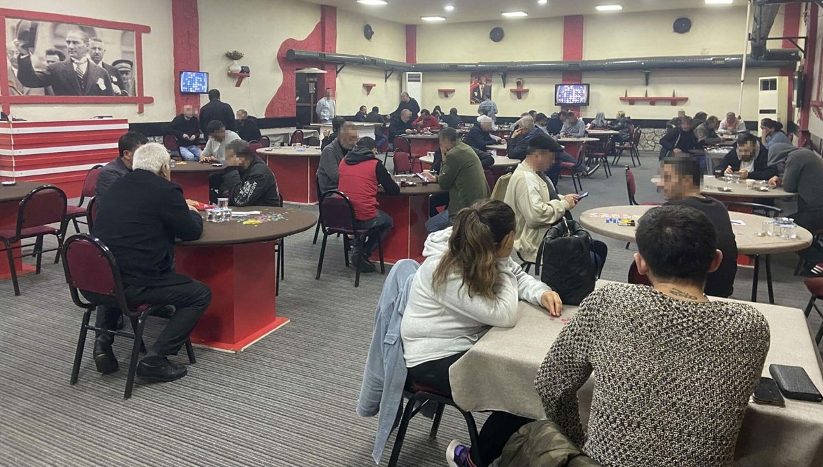 İzmir'de tombala oynayan 70 kişiye 283 bin lira ceza İzmir'de tombala oynayan 70 kişiye 283 bin lira ceza