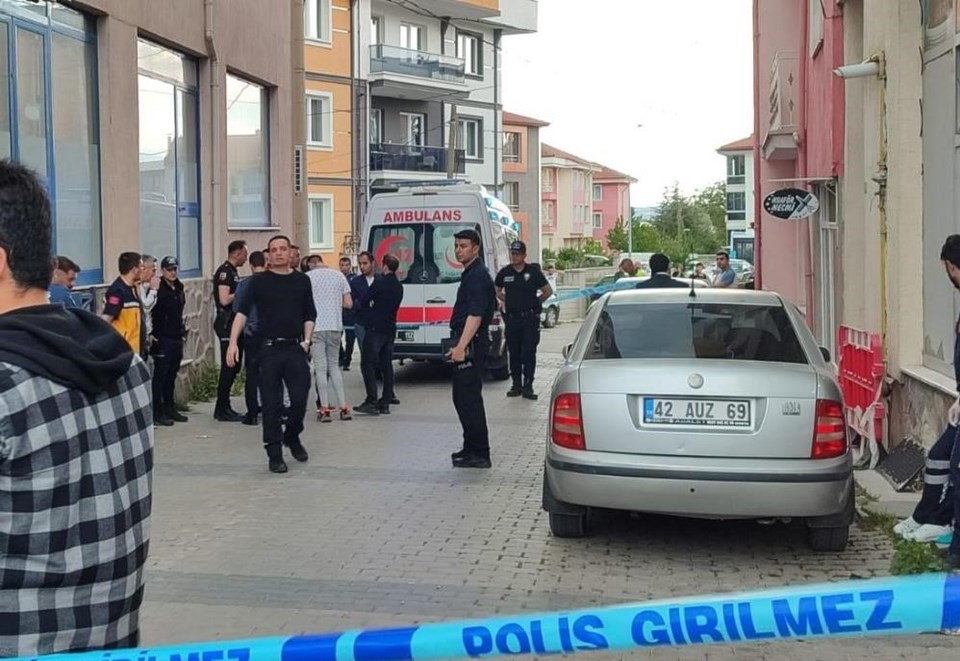 Kütahya'da berber dükkanına silahlı saldırı: 2 kişi öldü - 1