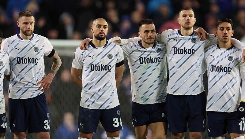 Fenerbahçe'de yıldız isimle yollar ayrıldı