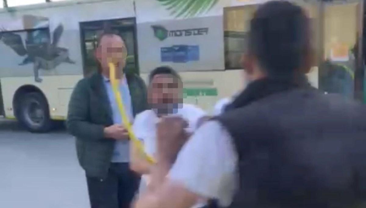 İstanbul'da otobüs şoförü yolcuya demir sopayla saldırdı İstanbul'da otobüs şoförü yolcuya demir sopayla saldırdı