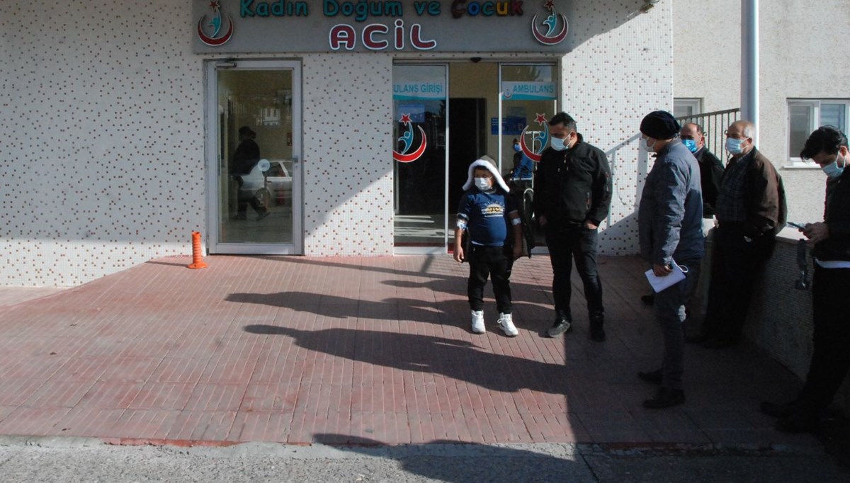 Amip şüphesi: 417 öğrenci hastanelik oldu