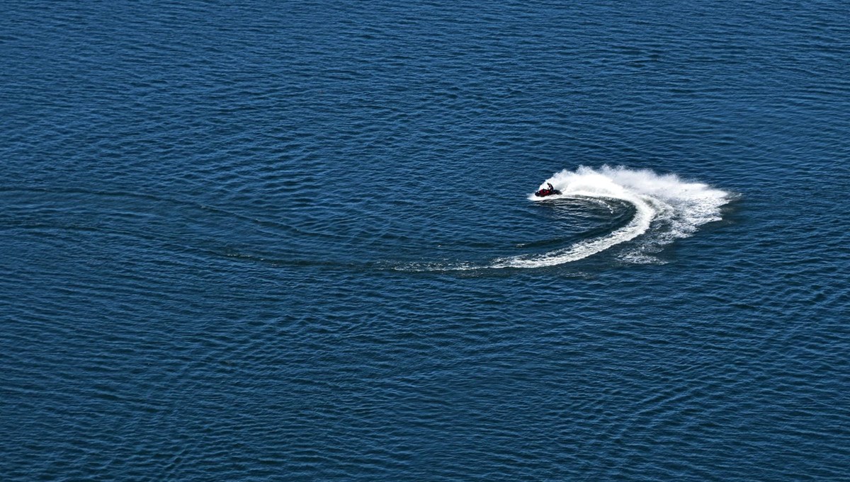 Jetski kullanan iki turist Cezayir sularına girmelerinden dolayı öldürüldü