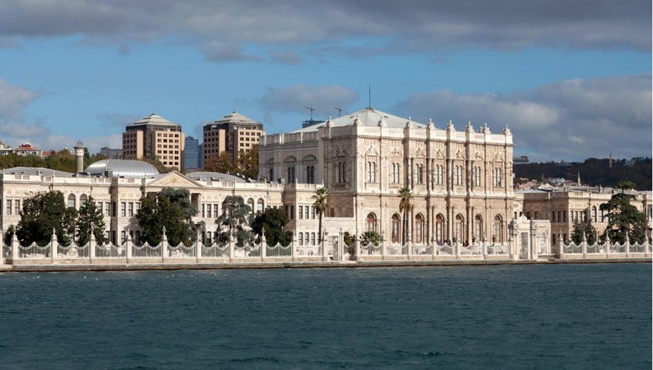 Dolmabahçe Sarayı’ndaki restorasyonda şaşırtan detaylar ortaya çıktı