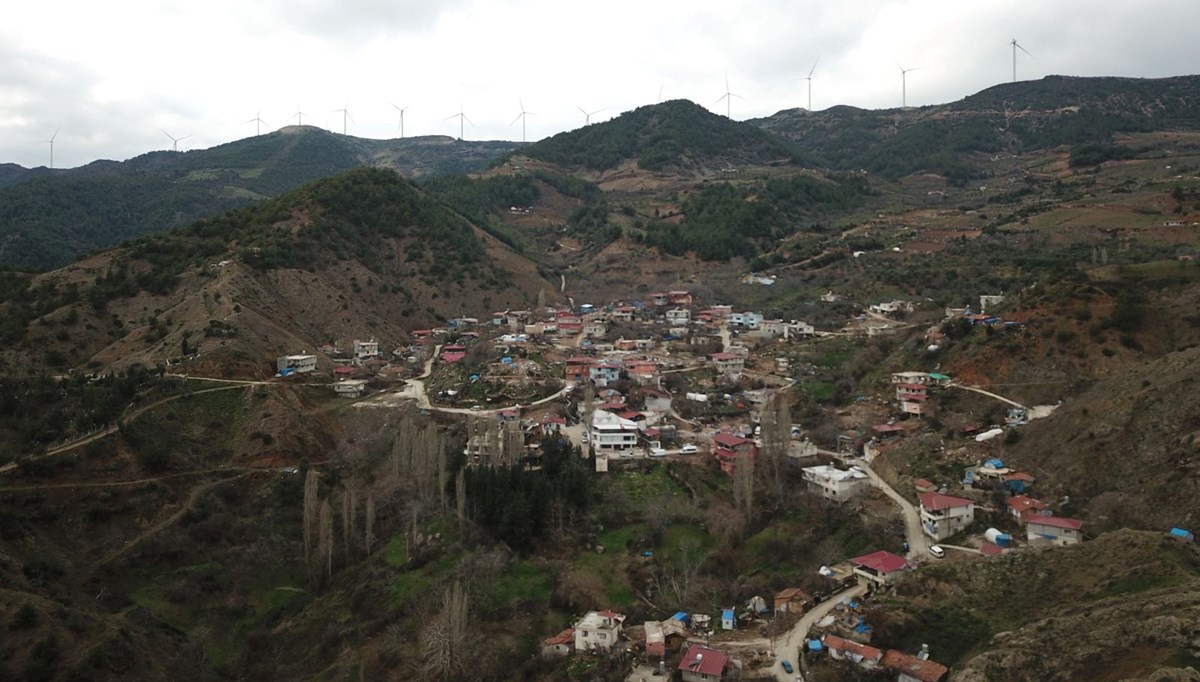 Hatay'da heyelan riski nedeniyle mahalle taşınıyor Hatay'da heyelan riski nedeniyle mahalle taşınıyor
