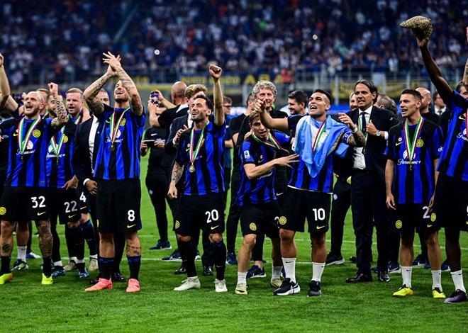 Şampiyon Inter kupasını aldı