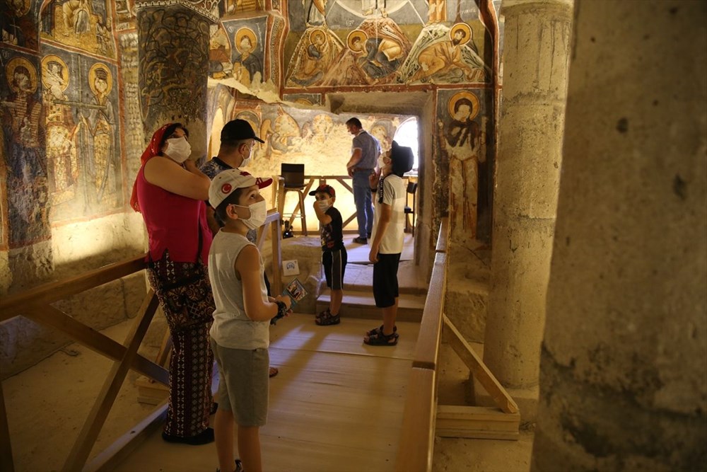 Karanlık Kilise'nin freskleri ile bin yıl öncesine yolculuk - 11