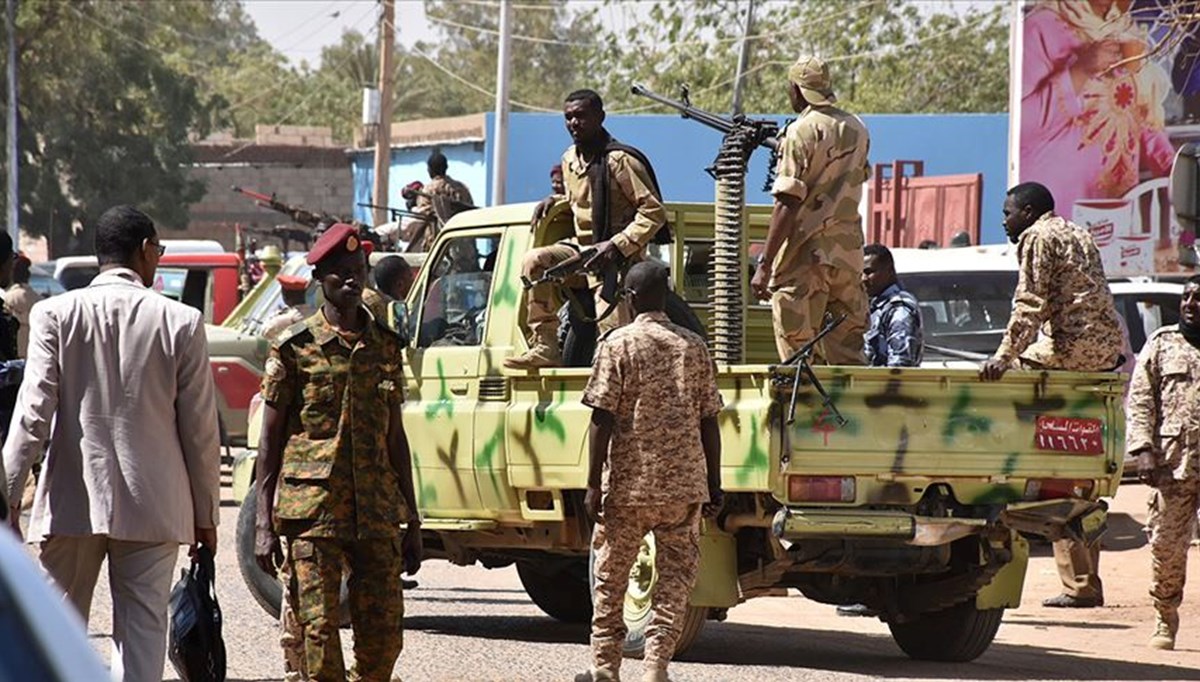 Sierra Leone'darbe girişimi: ECOWAS bin 200 asker gönderecek Sierra Leone'darbe girişimi: ECOWAS bin 200 asker gönderecek