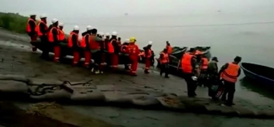 Çin'de gemi faciası: 438 kişi kayıp - 1