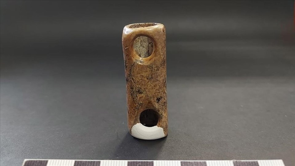 Bilecik'teki kazılarda bulunan 8 bin 600 yıllık flüt ve parmak izi sergilenecek - 1