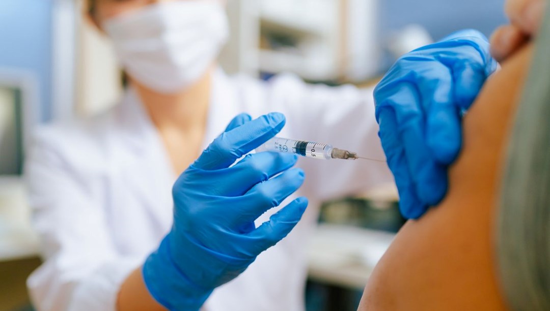 AB'nin sağlık kurumları Covid-19 aşılarının güncellenmesini istedi